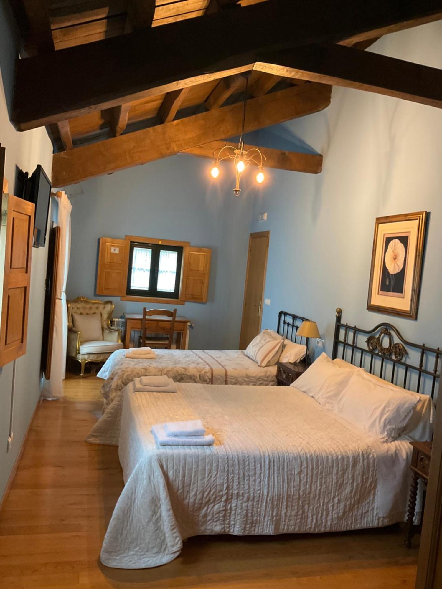 Casa Milia Guest House Castaneda  ภายนอก รูปภาพ