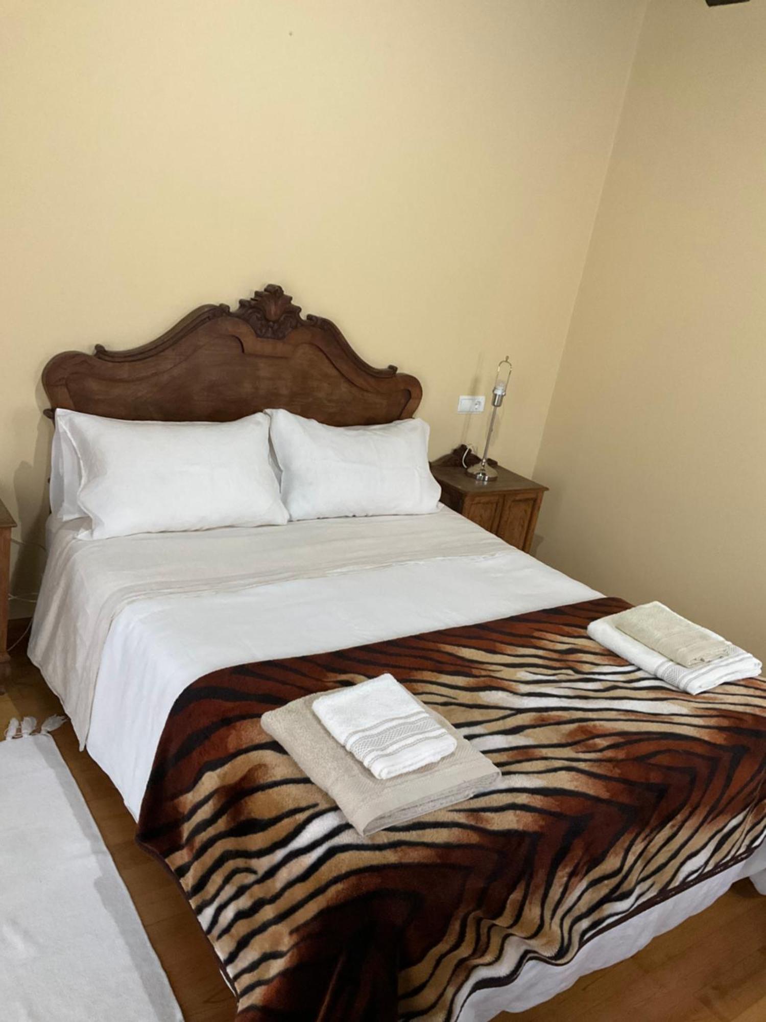 Casa Milia Guest House Castaneda  ภายนอก รูปภาพ