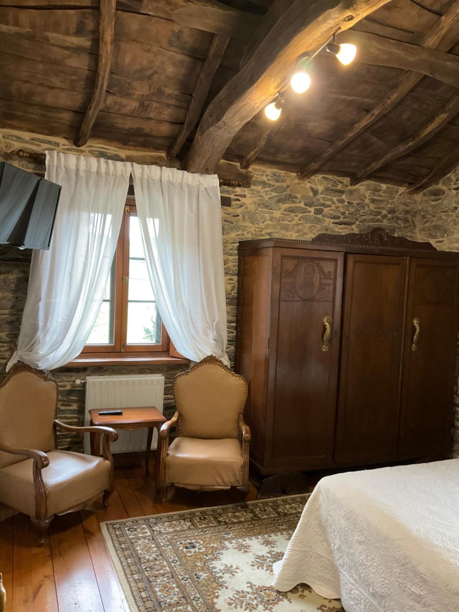 Casa Milia Guest House Castaneda  ภายนอก รูปภาพ